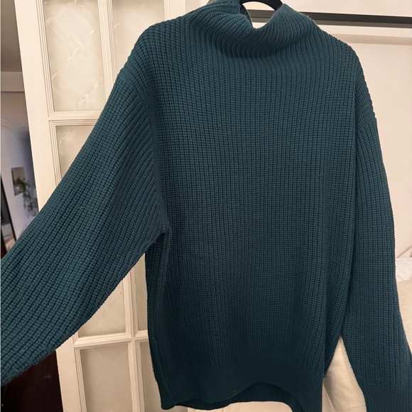 Aritzia Wilfred 100% extra fine Merino wool turtleneck sweater - Picture 2 of 4